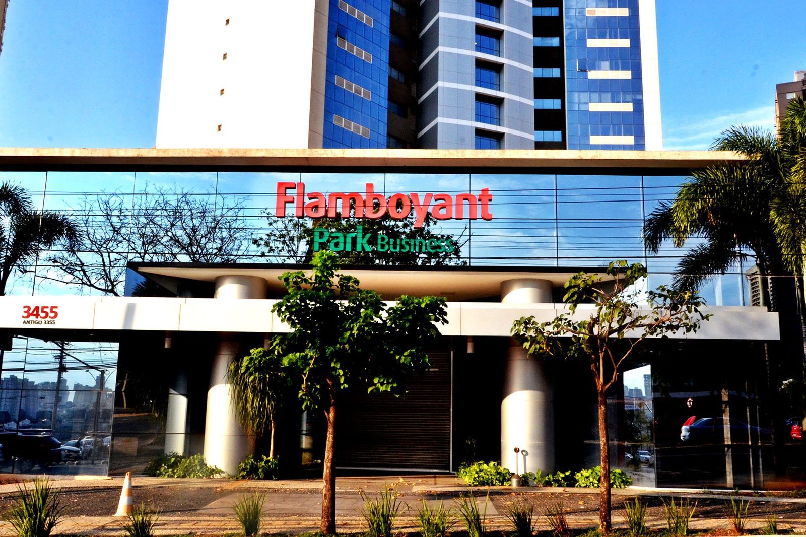 Fachada Flamboyant