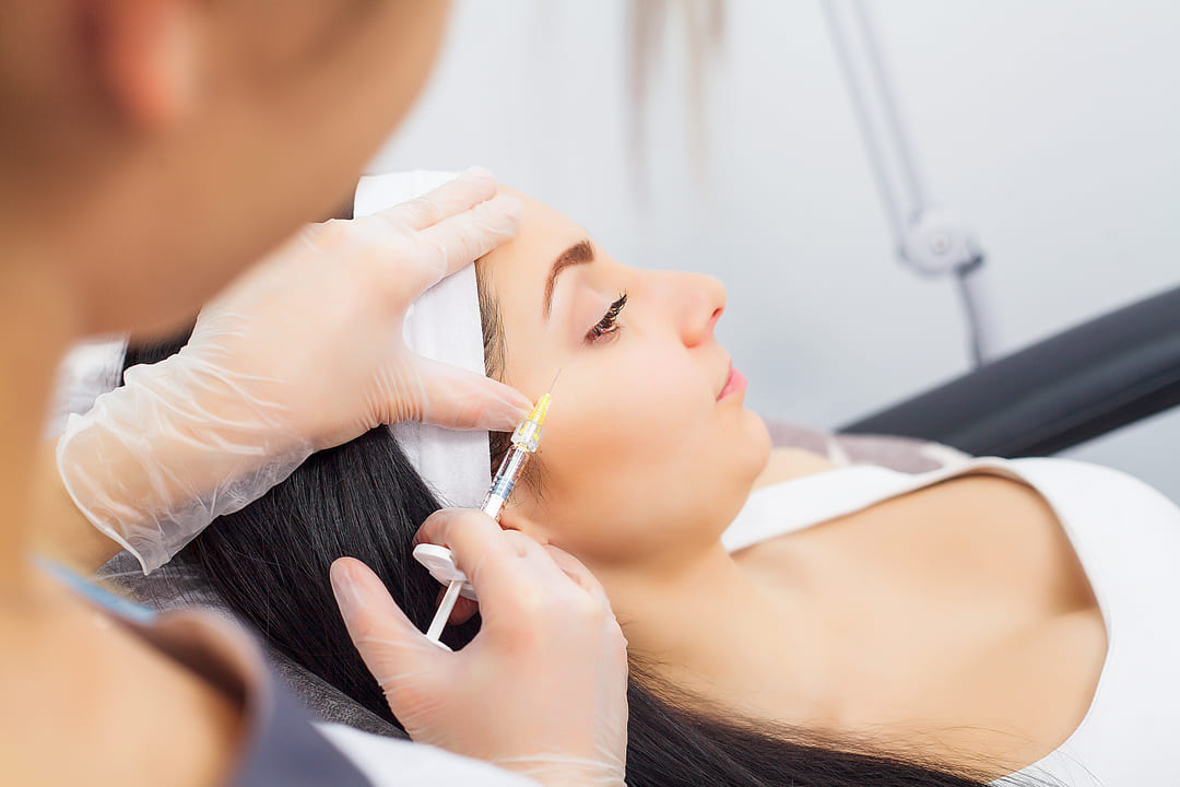 A influência da harmonização facial na autoestima e bem-estar